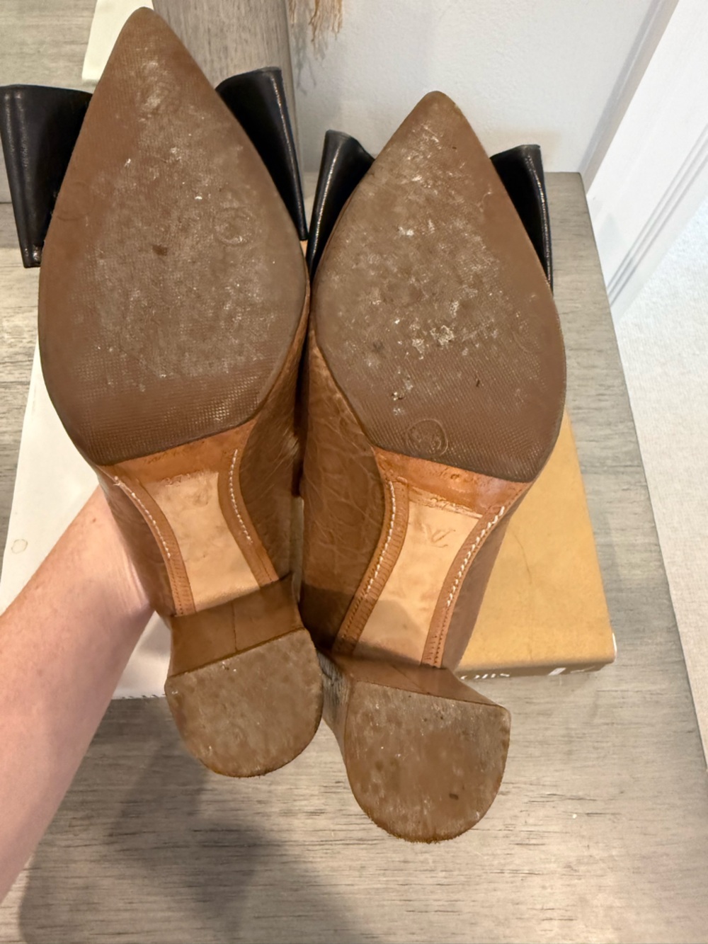 Louis Vuitton Fall 2012 Bow Heels - Picture 4 of 6